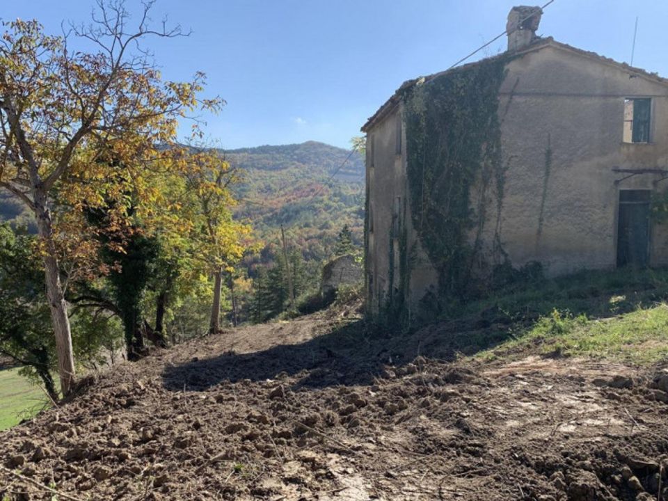 Tomt i Cagli, Pesaro and Urbino - bilde 5
