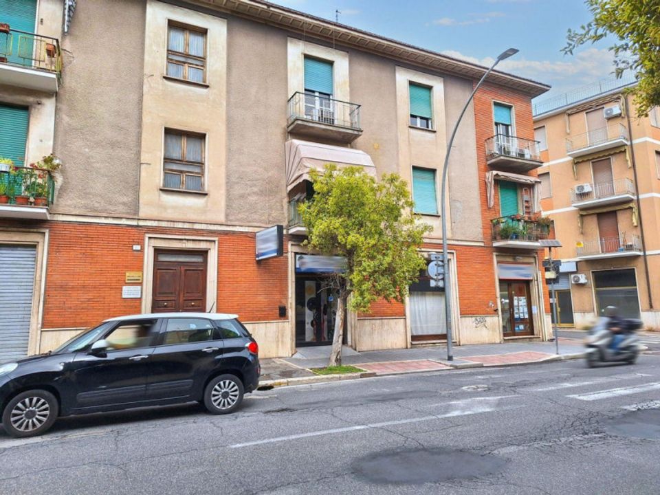 Erhvervsejendom i Terni, Terni - foto 3