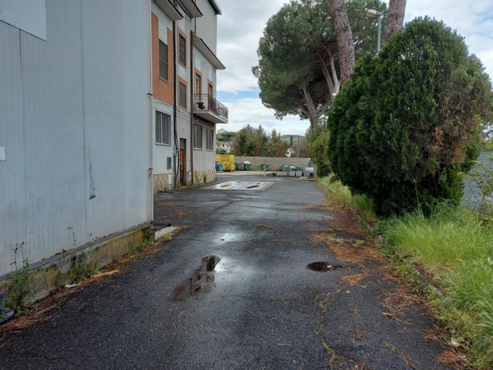 L'establiment comercial a Campagnano di Roma, Rome - foto 4