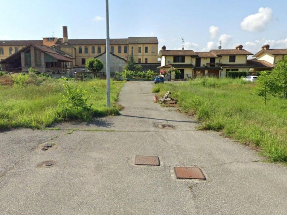 Helårsgrund i Pieve Porto Morone, Pavia - foto 3