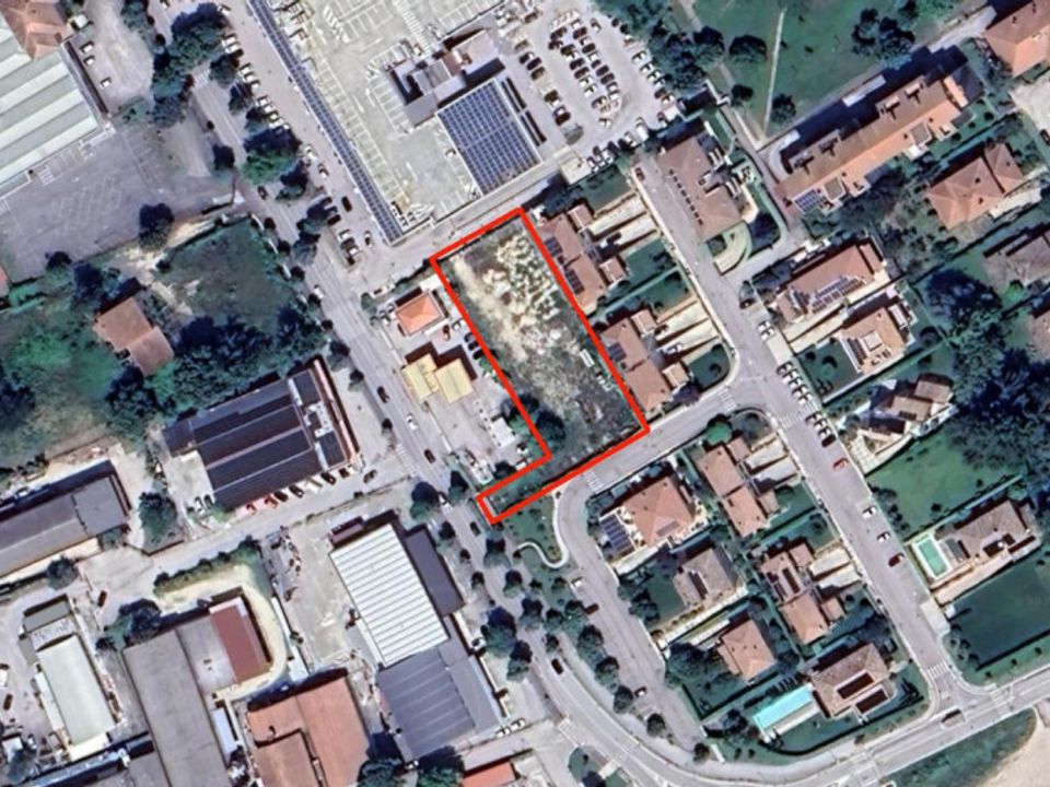 Tomt i Foligno, Perugia - bilde 1