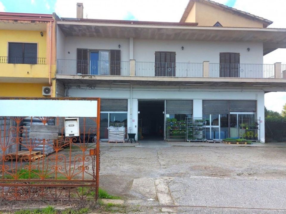 Erhvervsejendom i Villamassargia, Sud Sardegna - foto 1