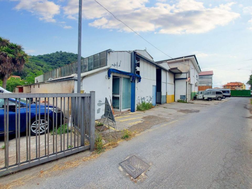 Erhvervsejendom i Camporosso, Imperia - foto 3