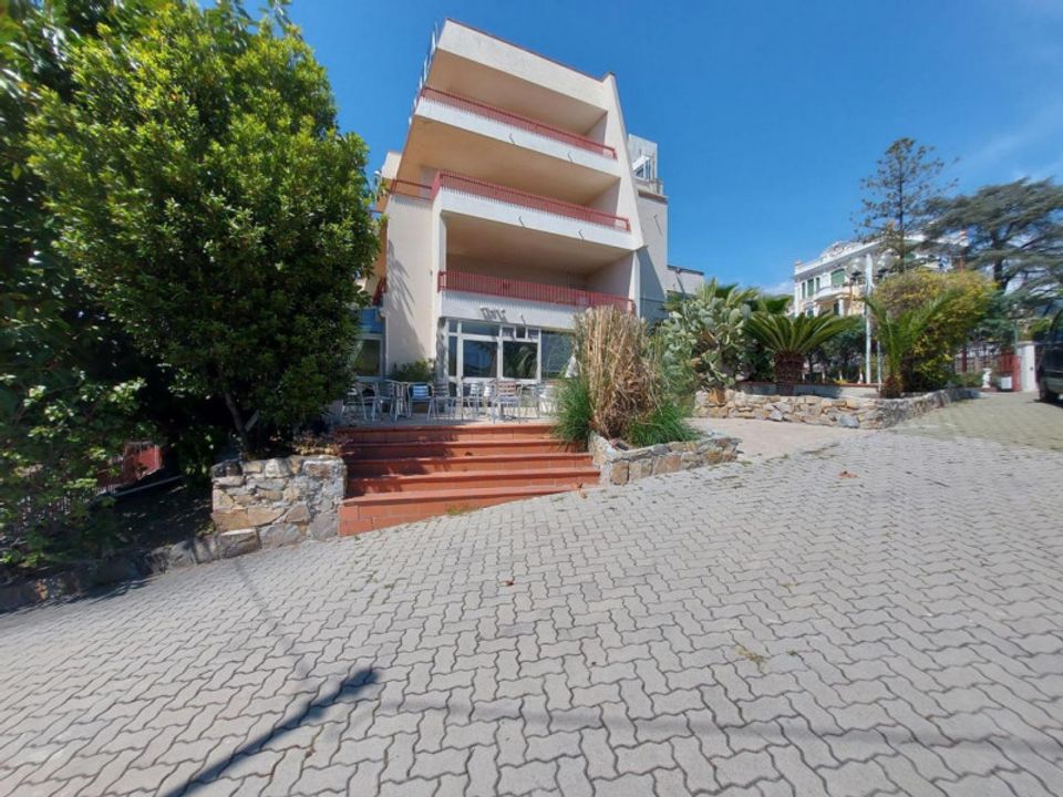 Erhvervsejendom i Sanremo, Imperia - foto 2