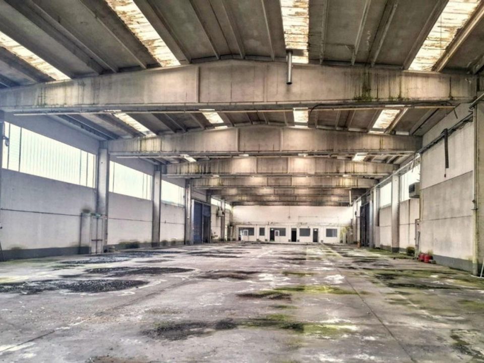 Erhvervsejendom i Vercelli, Vercelli - foto 5