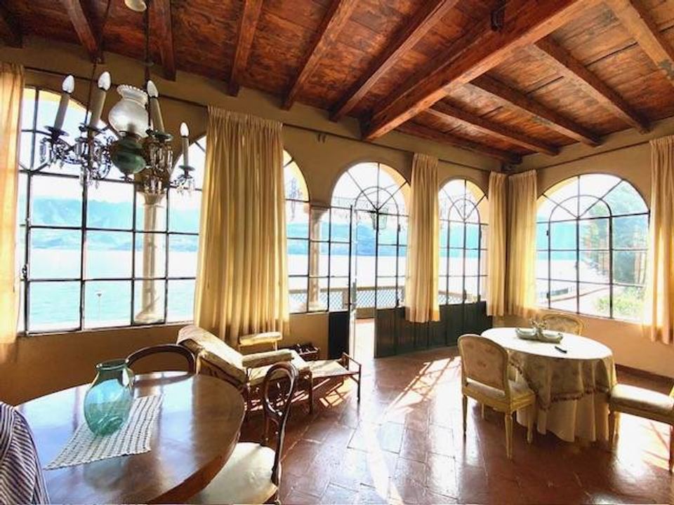 Villa i Tavernola Bergamasca, Bergamo - foto 1
