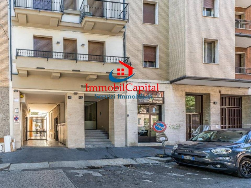 Parkeringsplads i Milan, Milan - foto 1