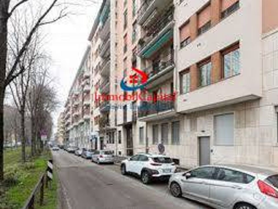 Parkeringsplads i Milan, Milan - foto 2