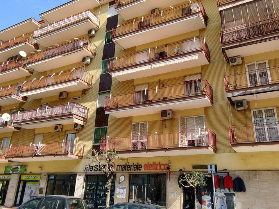 Leilighet i San Giorgio a Cremano, Naples - bilde 1