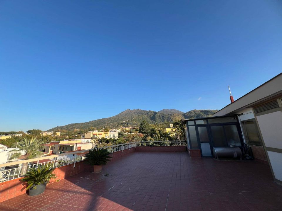 Lejlighed i San Sebastiano al Vesuvio, Naples - foto 3