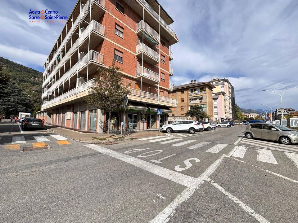 Parkeringsplass i Aosta, Aosta Valley - bilde 1