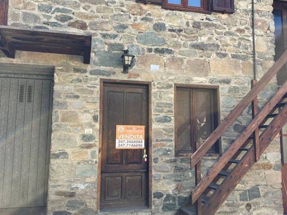 Herregård i Fenis, Aosta Valley - bilde 1