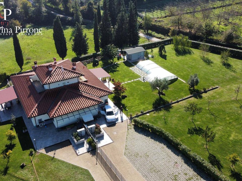 Villa i Rignano sull'Arno, Florence - foto 1
