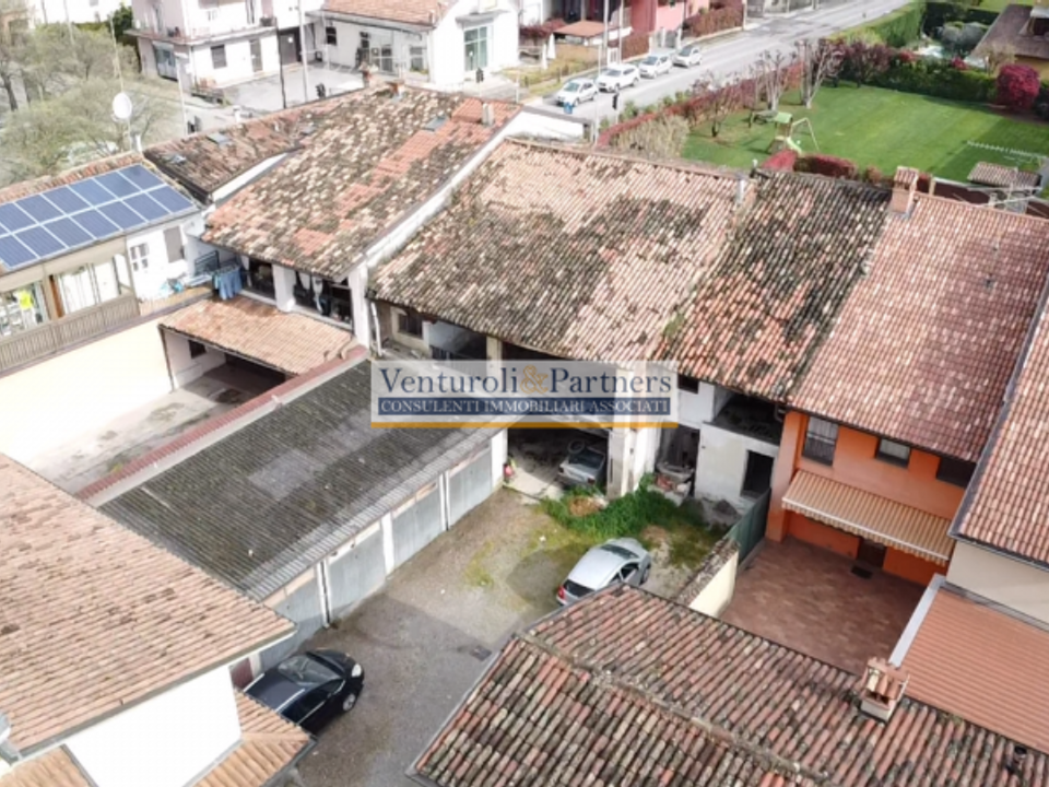 Landejendom i Calcinato, Brescia - foto 1