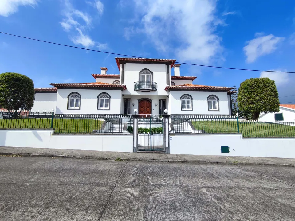 Villa i Ponta Delgada, Sao Miguel - foto 1
