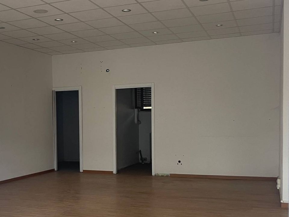 L'establiment comercial a Fucecchio, Florence - foto 1