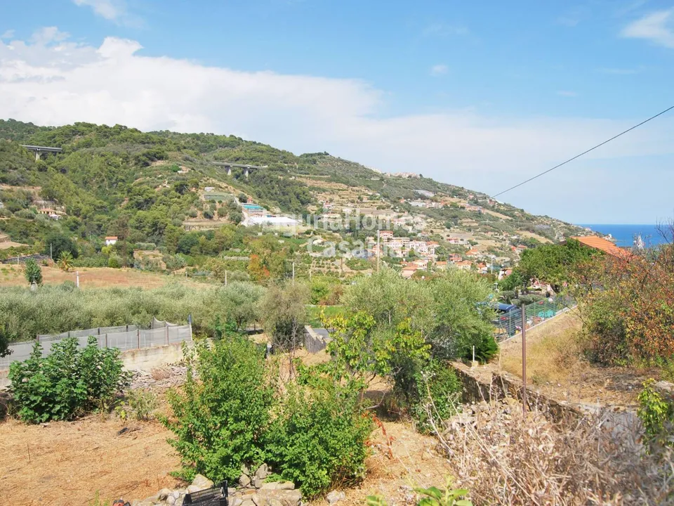Helårsgrund i Santo Stefano Al Mare, Imperia - foto 1