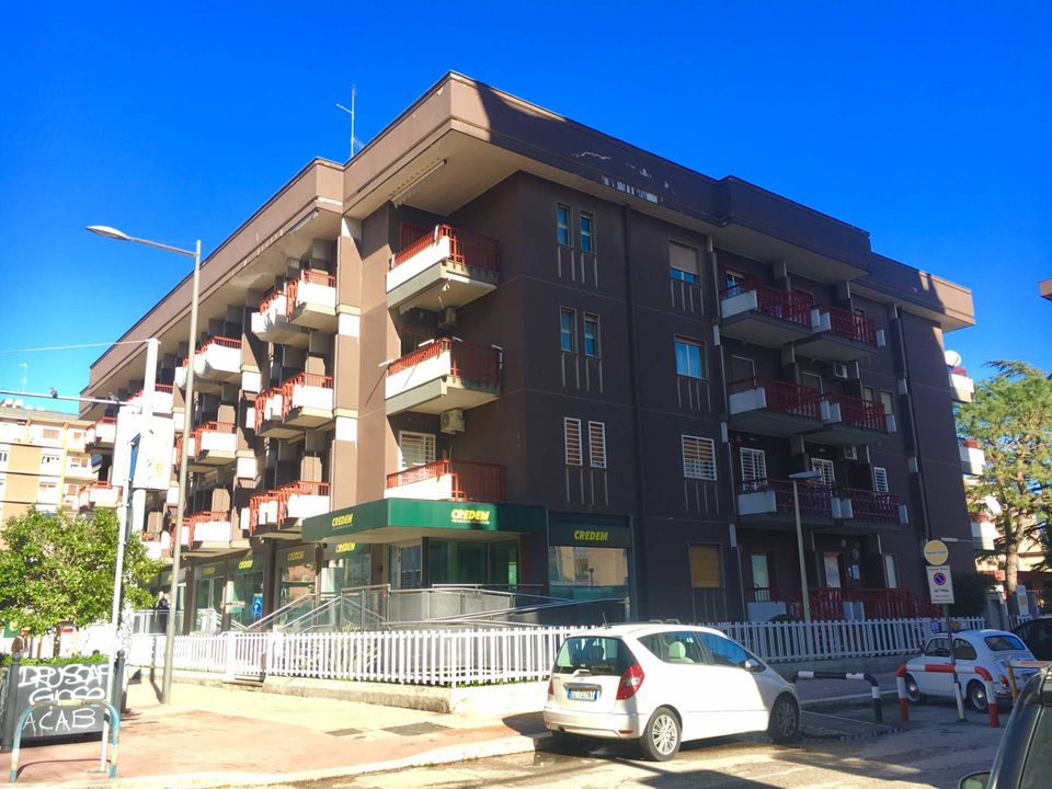 Erhvervsejendom i Bari, Bari - foto 1