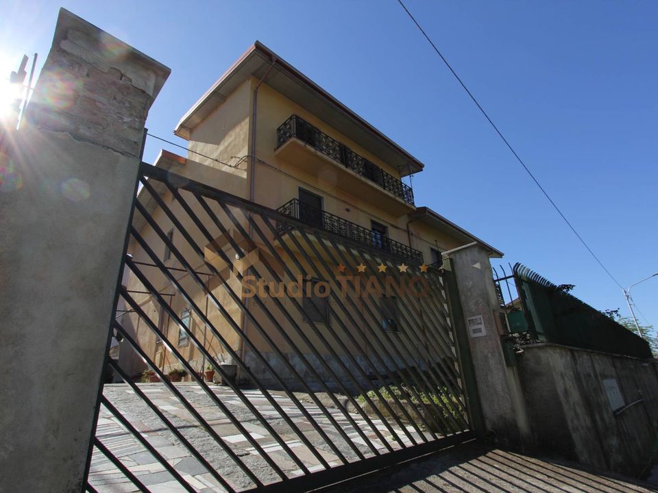 Lejlighed i Cosenza, Cosenza - foto 1