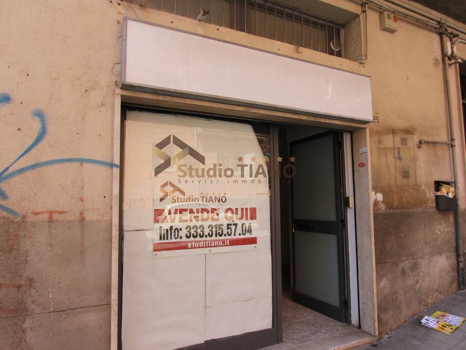 Erhvervsejendom i Cosenza, Cosenza - foto 2