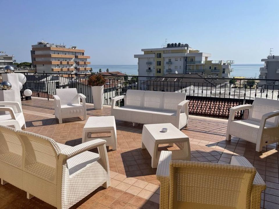 Erhvervsejendom i Alba Adriatica, Teramo - foto 2