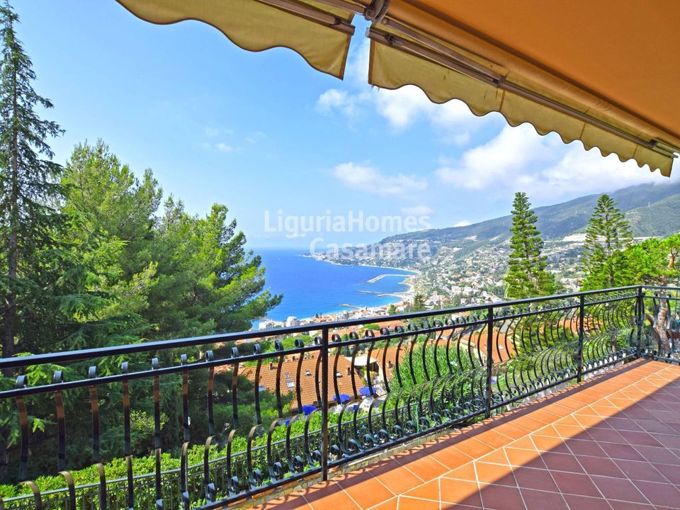 Villa i Ospedaletti, Imperia - foto 1
