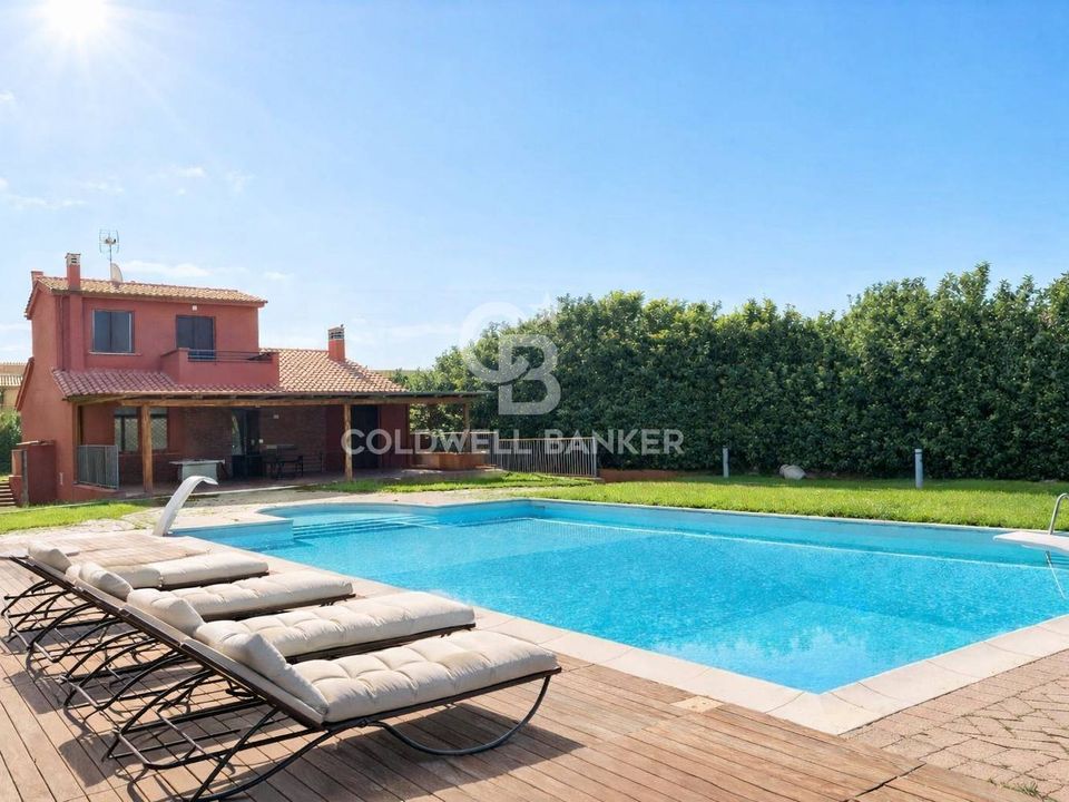 Villa i Montalto di Castro, Viterbo - foto 1