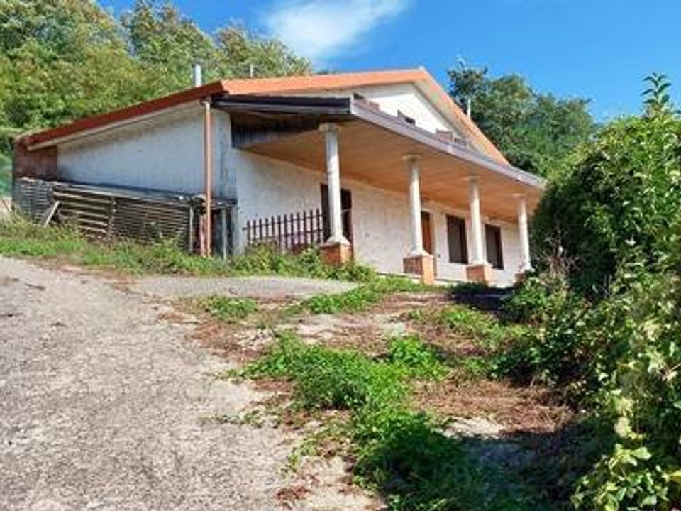 Villa i Ariano Irpino, Avellino - foto 1