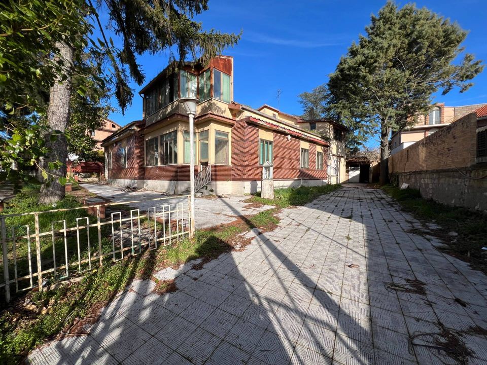 Villa i Ariano Irpino, Avellino - foto 1
