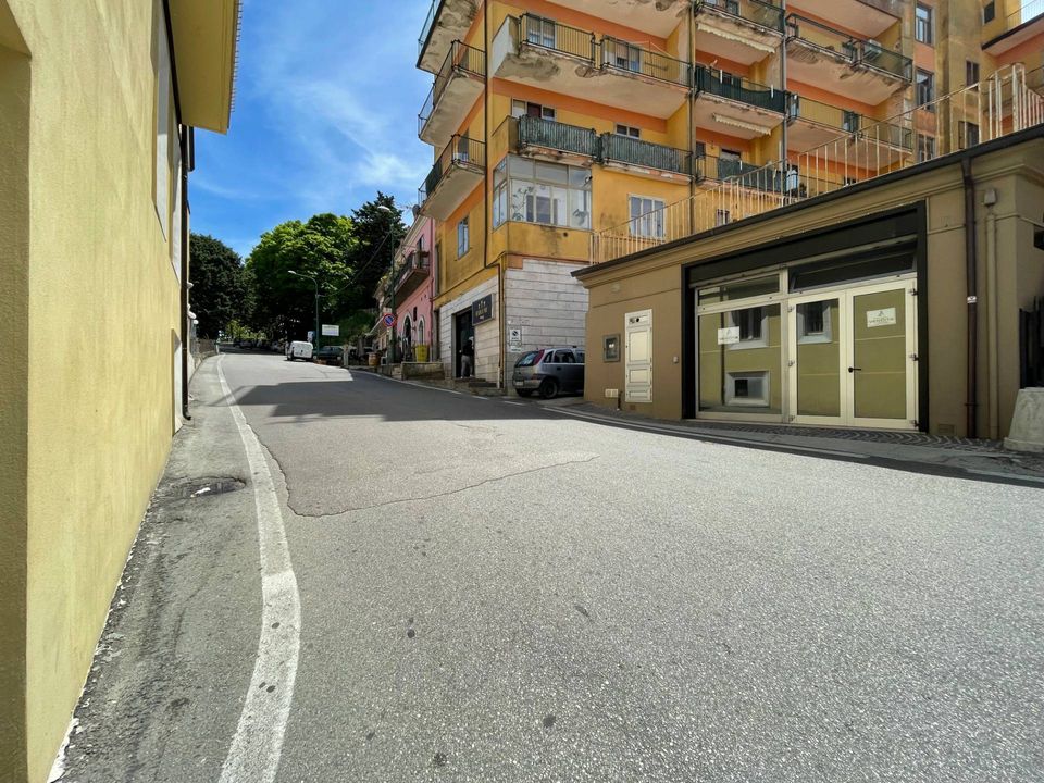 Erhvervsejendom i Ariano Irpino, Avellino - foto 1