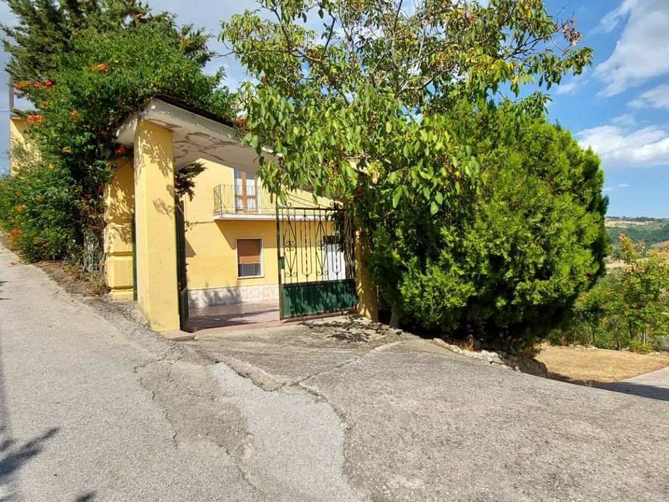 Villa i Ariano Irpino, Avellino - foto 1