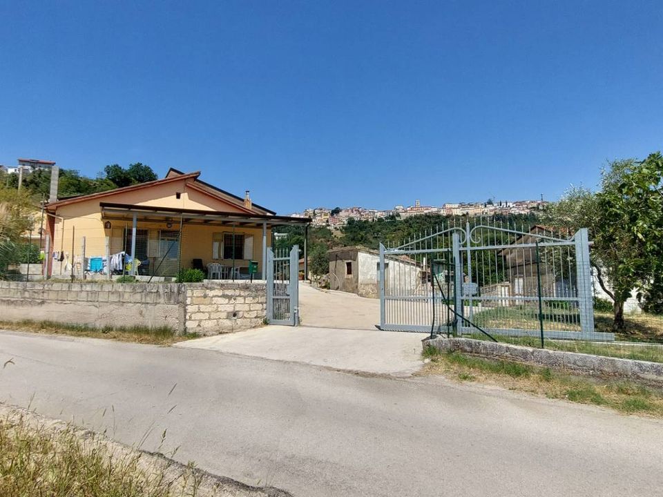 Villa i Ariano Irpino, Avellino - foto 1