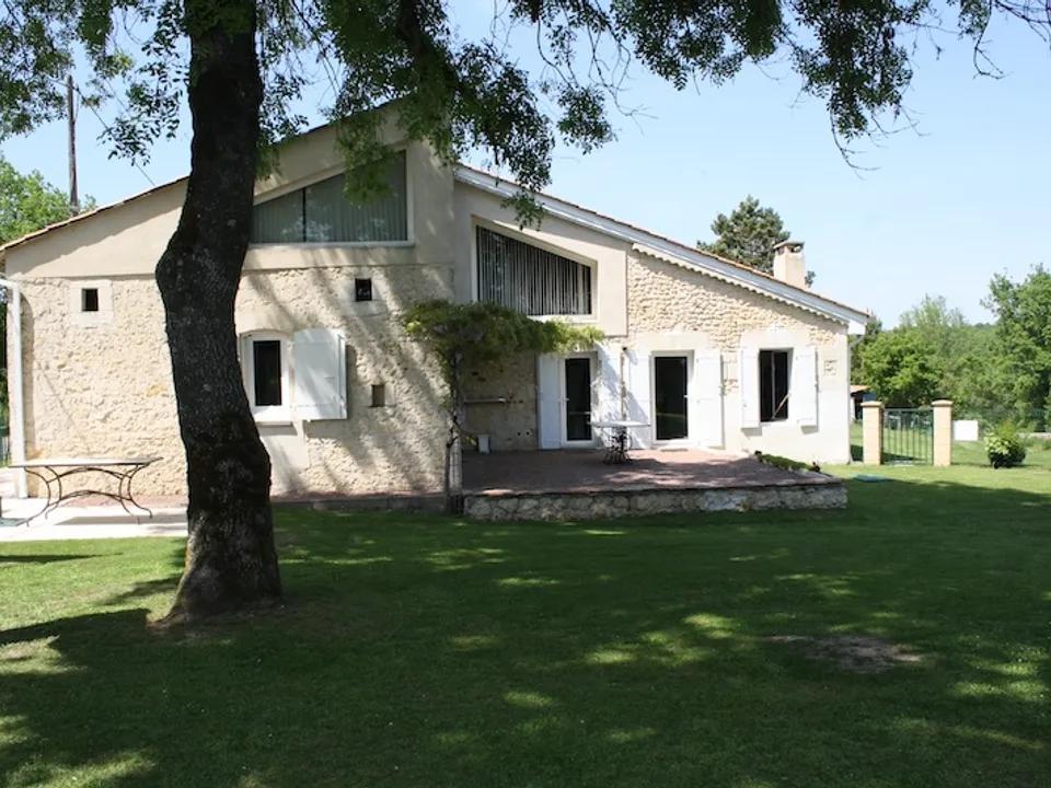 Villa i Montlieu-la-Garde, Charente-Maritime - foto 1