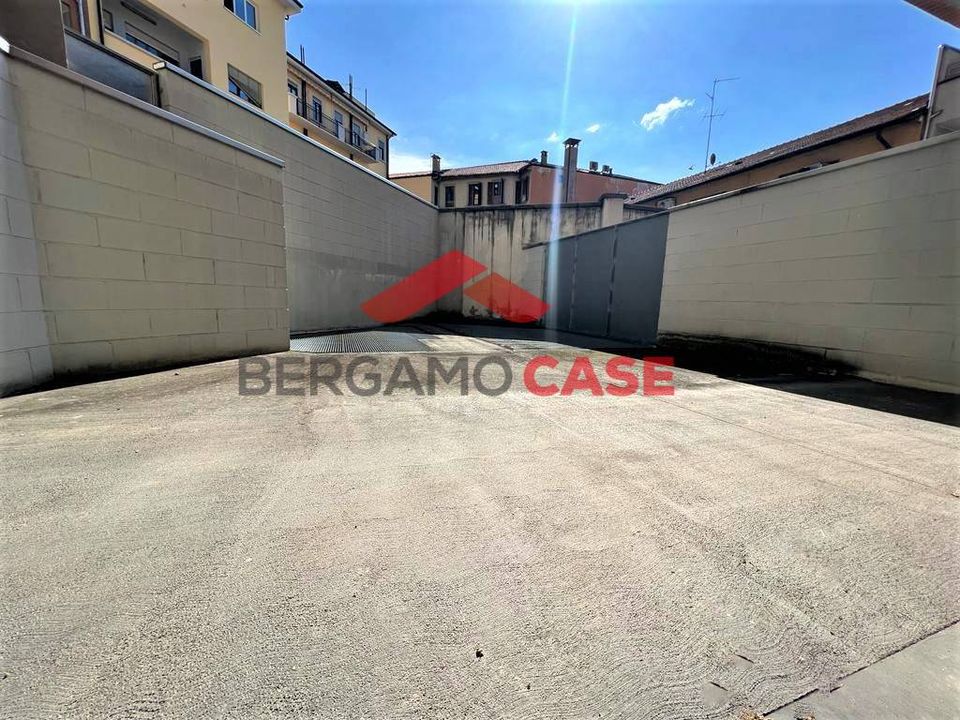 Erhvervsejendom i Bergamo, Bergamo - foto 5