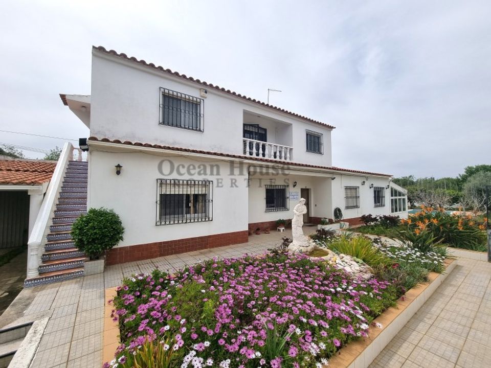 Villa i Quarteira, Faro - foto 1