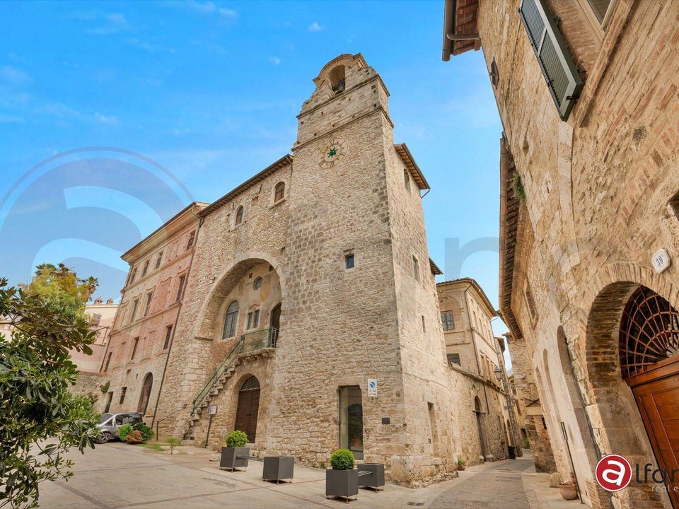 Erhvervsejendom i San Gemini, Terni - foto 2