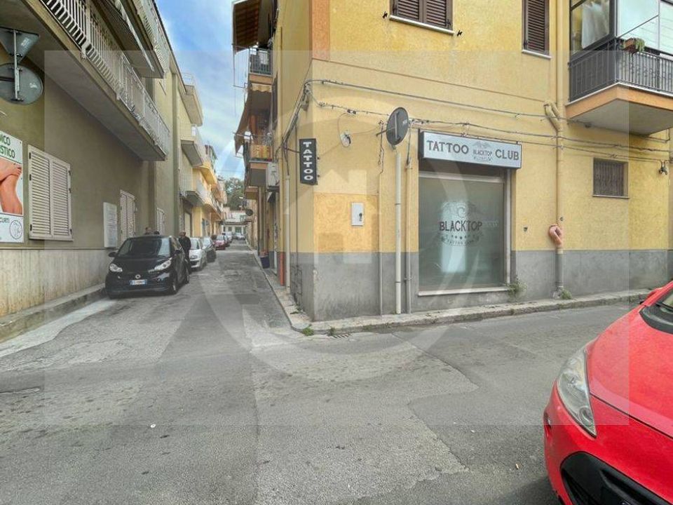 L'establiment comercial a Bagheria, Palermo - foto 3