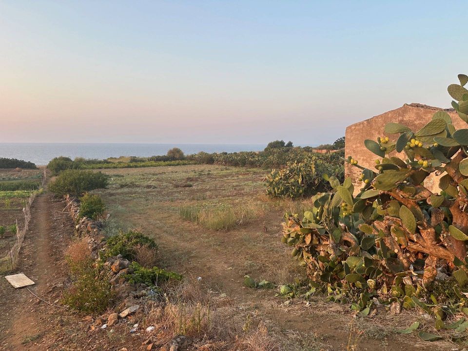 Helårsgrund i Ustica, Palermo - foto 1
