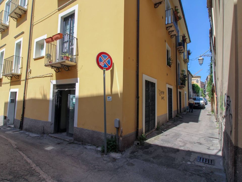 Erhvervsejendom i Teramo, Teramo - foto 2