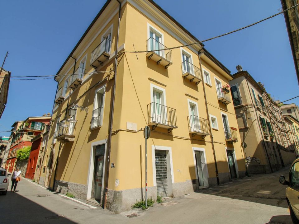 Erhvervsejendom i Teramo, Teramo - foto 1