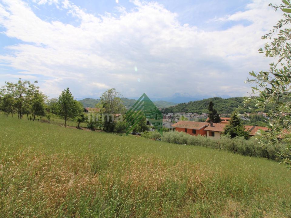 Tomt i Teramo, Teramo - bilde 2