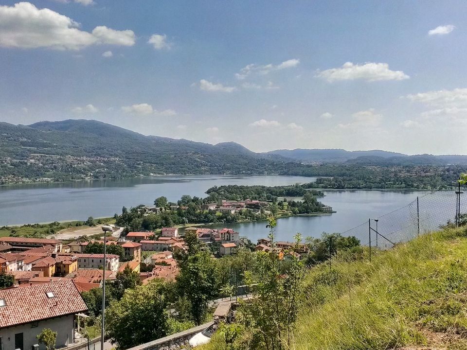 Grond in Civate, Lecco - foto 1