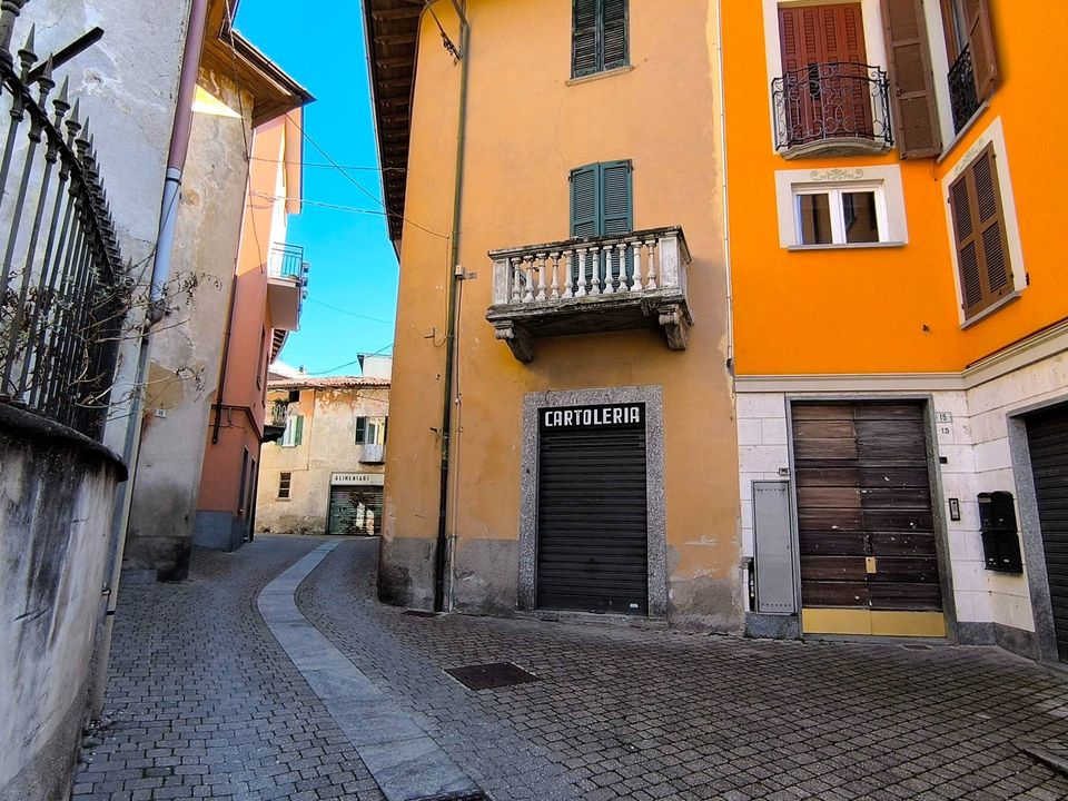 Erhvervsejendom i Civate, Lecco - foto 1