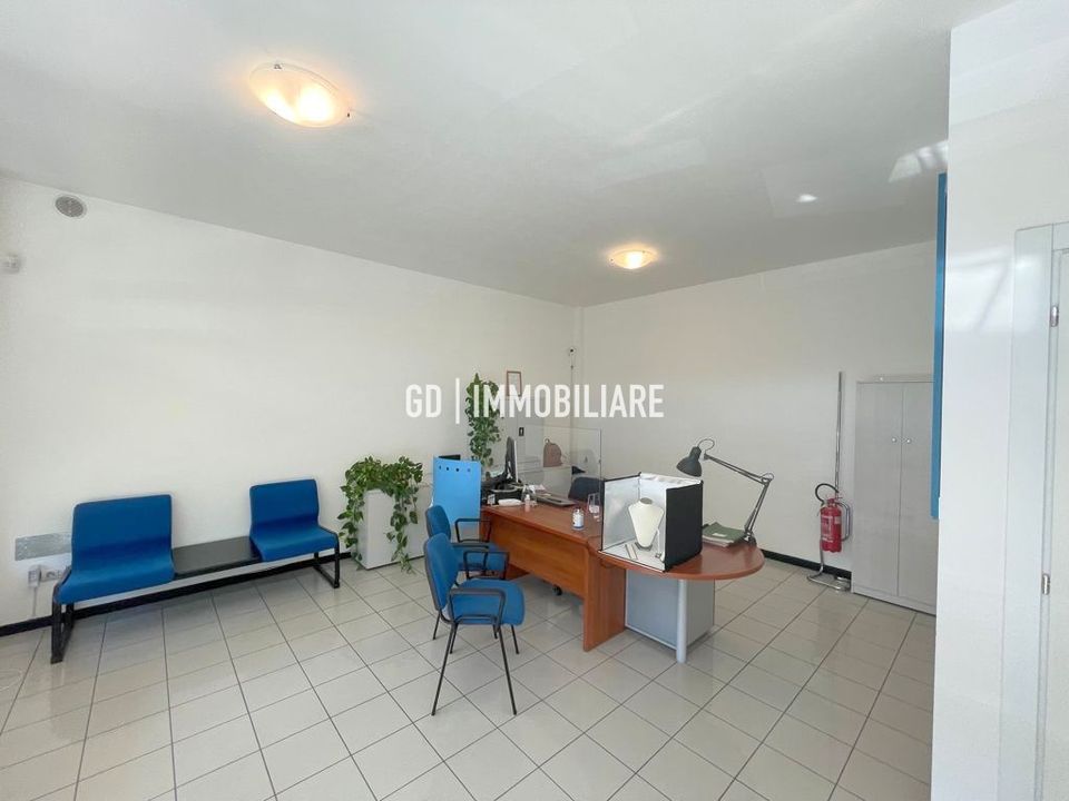 L'establiment comercial a Montebelluna, Treviso - foto 2
