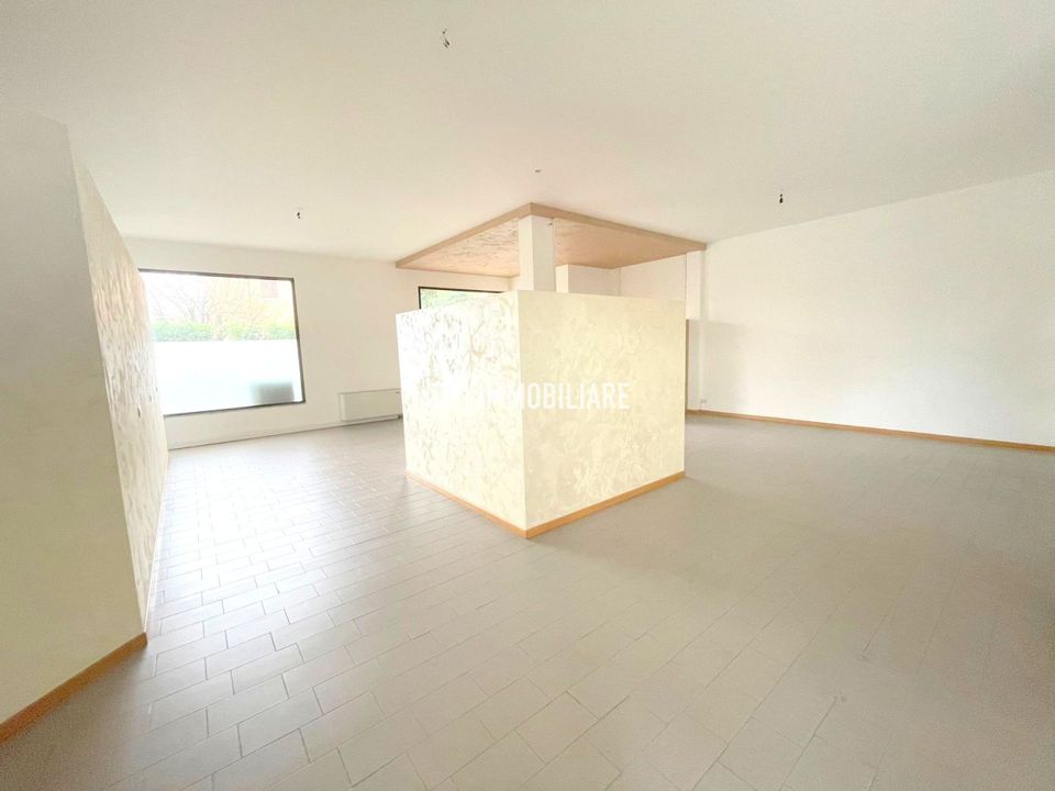 L'establiment comercial a Cornuda, Treviso - foto 4