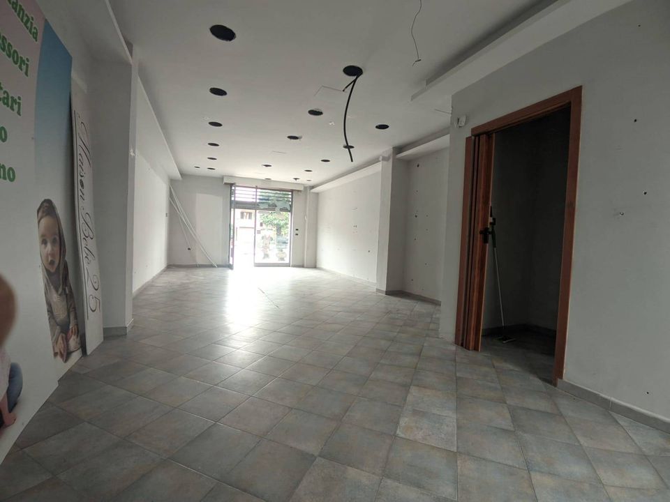 Erhvervsejendom i Mariglianella, Naples - foto 2