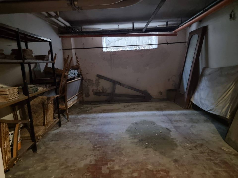 Parkeringsplads i Marigliano, Naples - foto 1