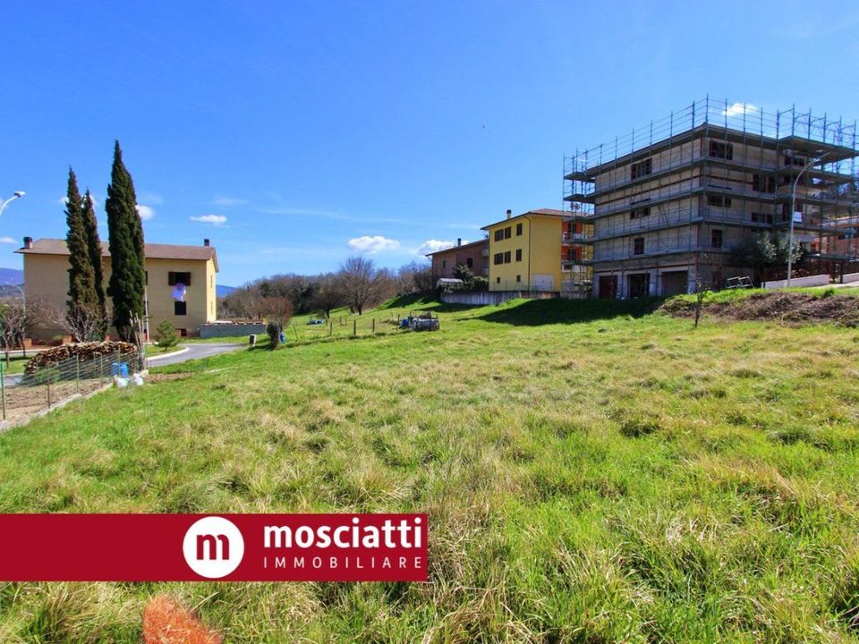 Helårsgrund i Esanatoglia, Macerata - foto 1