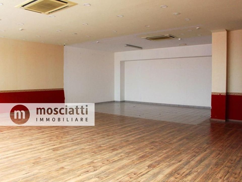 Erhvervsejendom i Matelica, Macerata - foto 3
