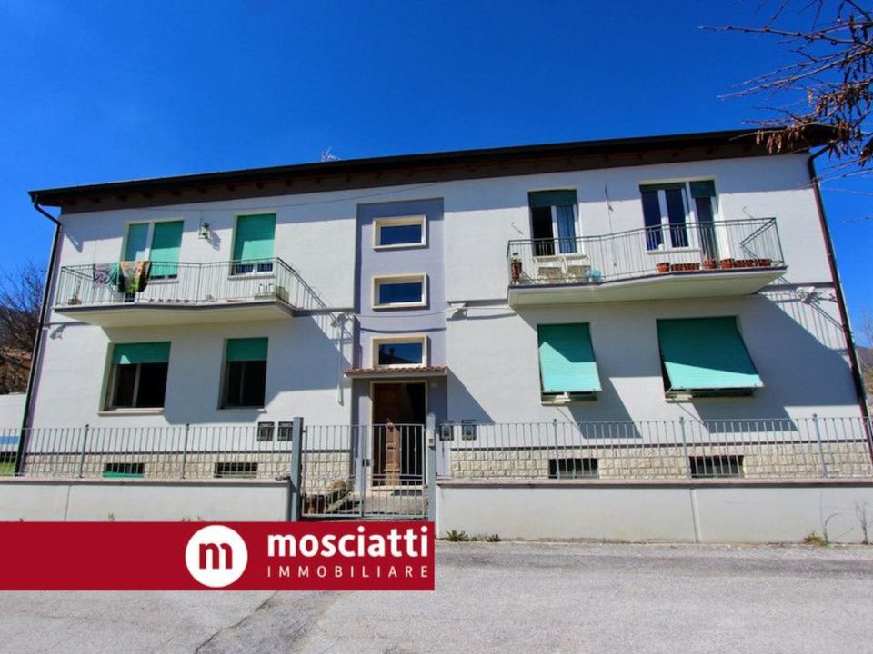Lejlighed i Esanatoglia, Macerata - foto 1